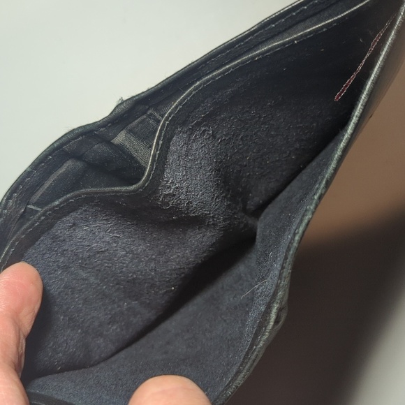 Paul & Taylor USA Black Leather Wallet - Picture 7 of 13